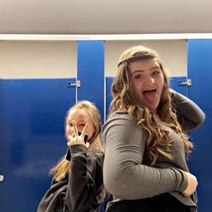 Meet your Posher, Lilly